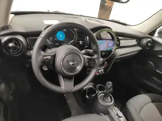 Vehicle image thumbnail, number 7