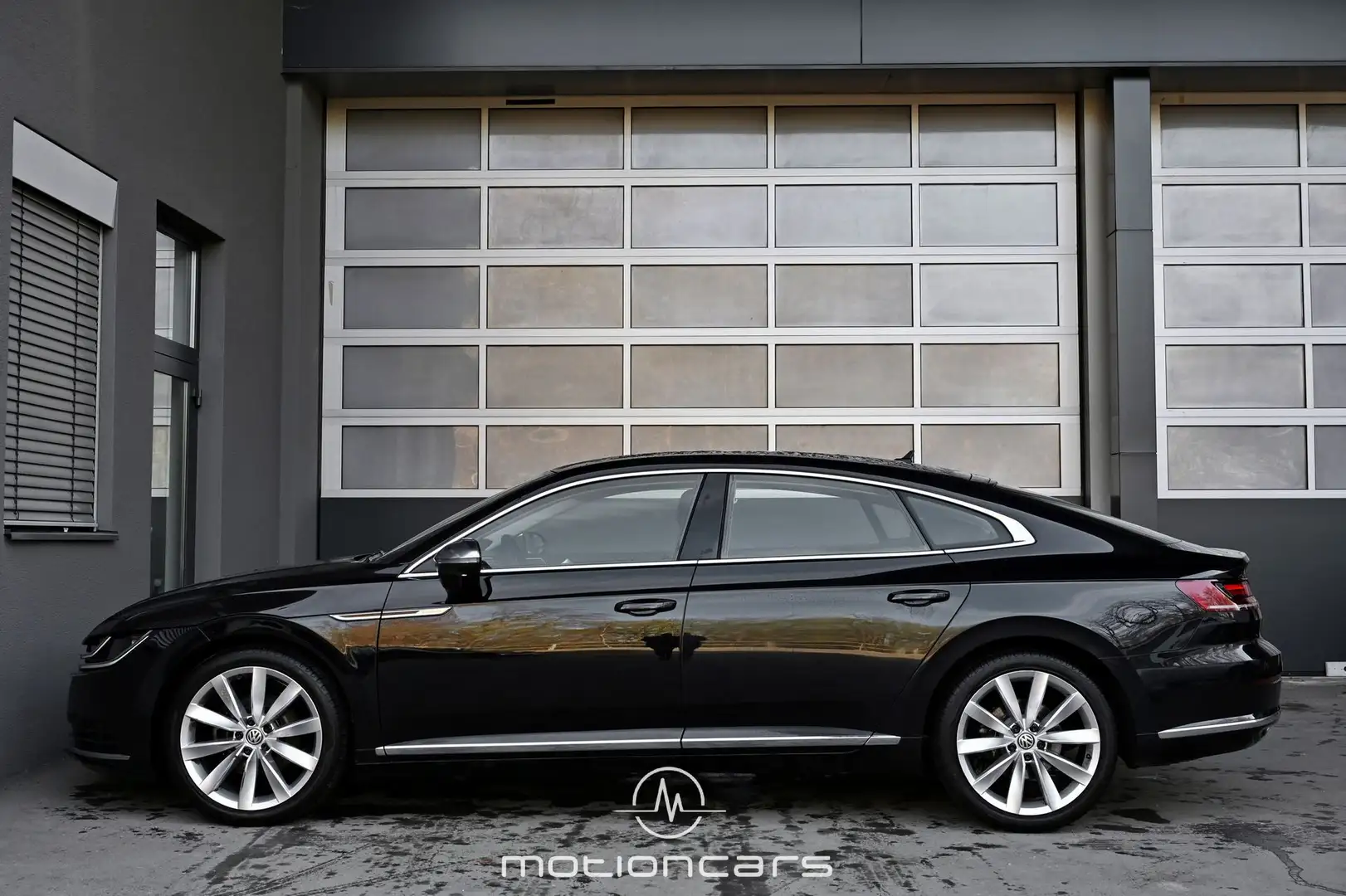 Vehicle image, number 6