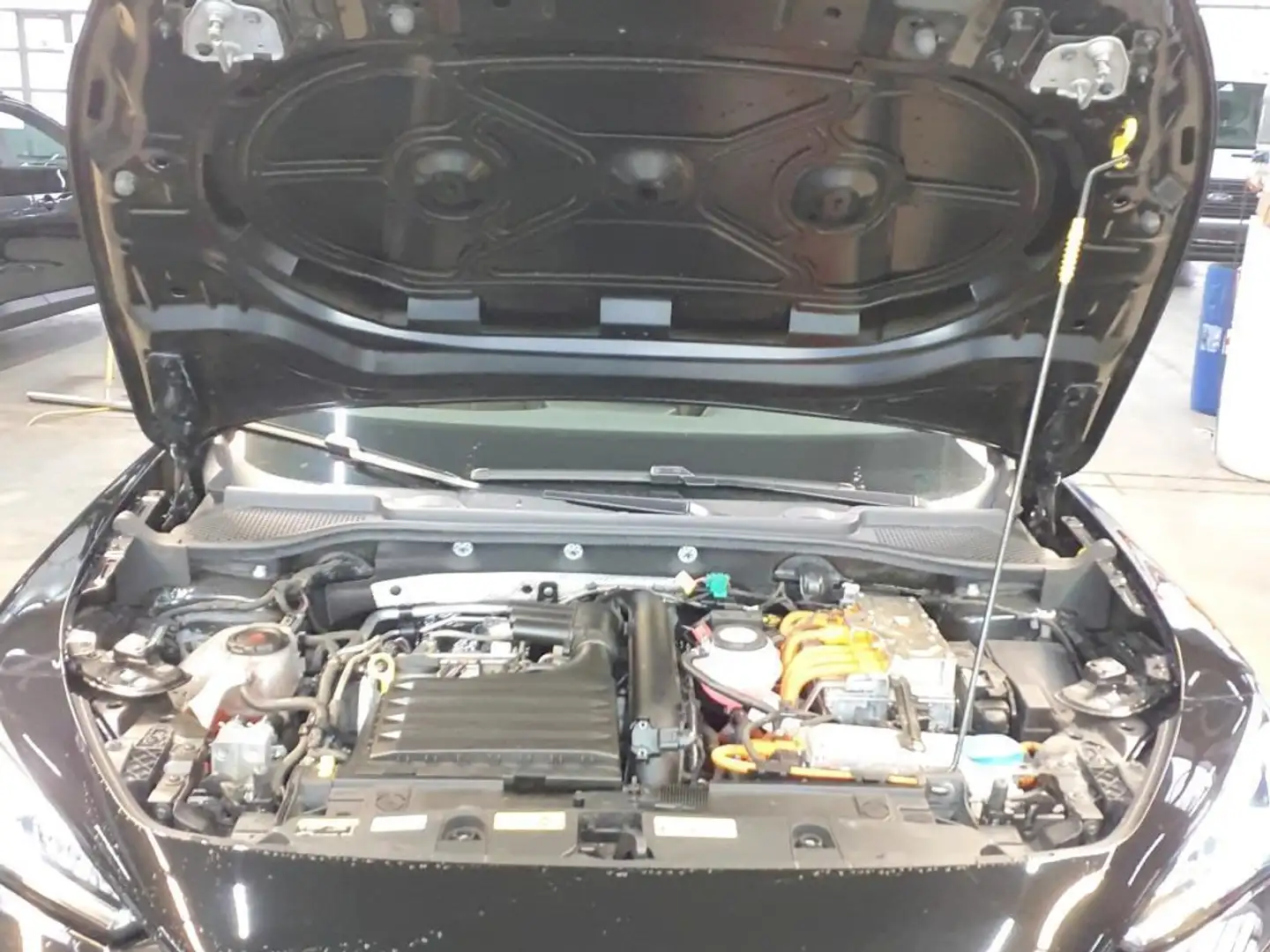 Vehicle image, number 5