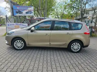 Vehicle image thumbnail, number 5