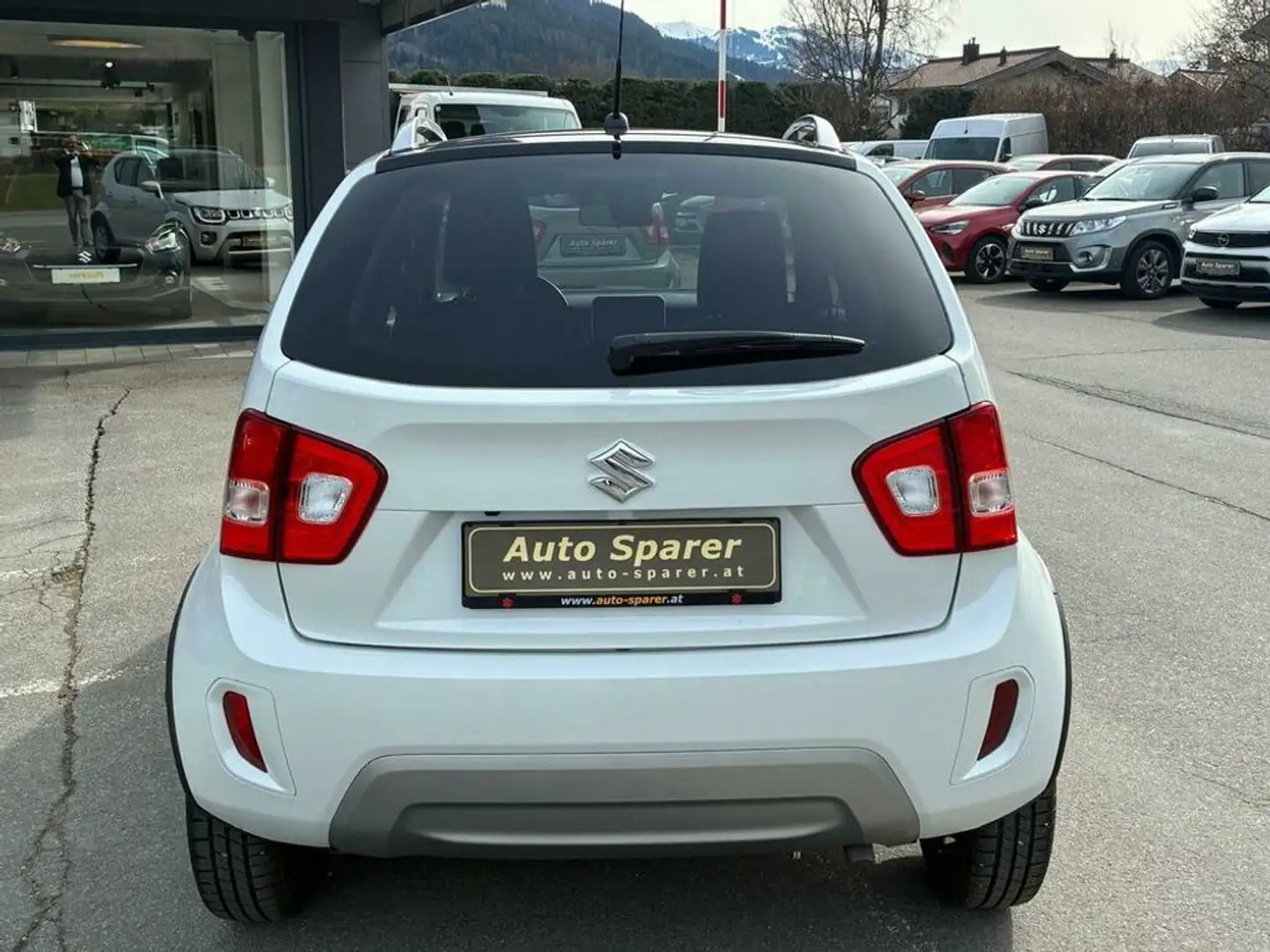 Vehicle image, number 3