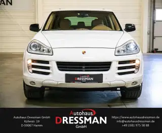 Vehicle image thumbnail, number 2