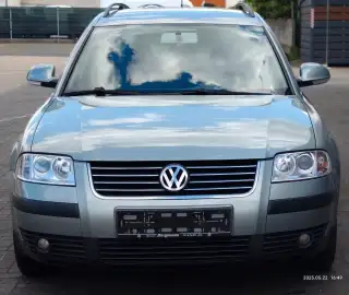 Vehicle image thumbnail, number 3
