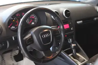Vehicle image thumbnail, number 12