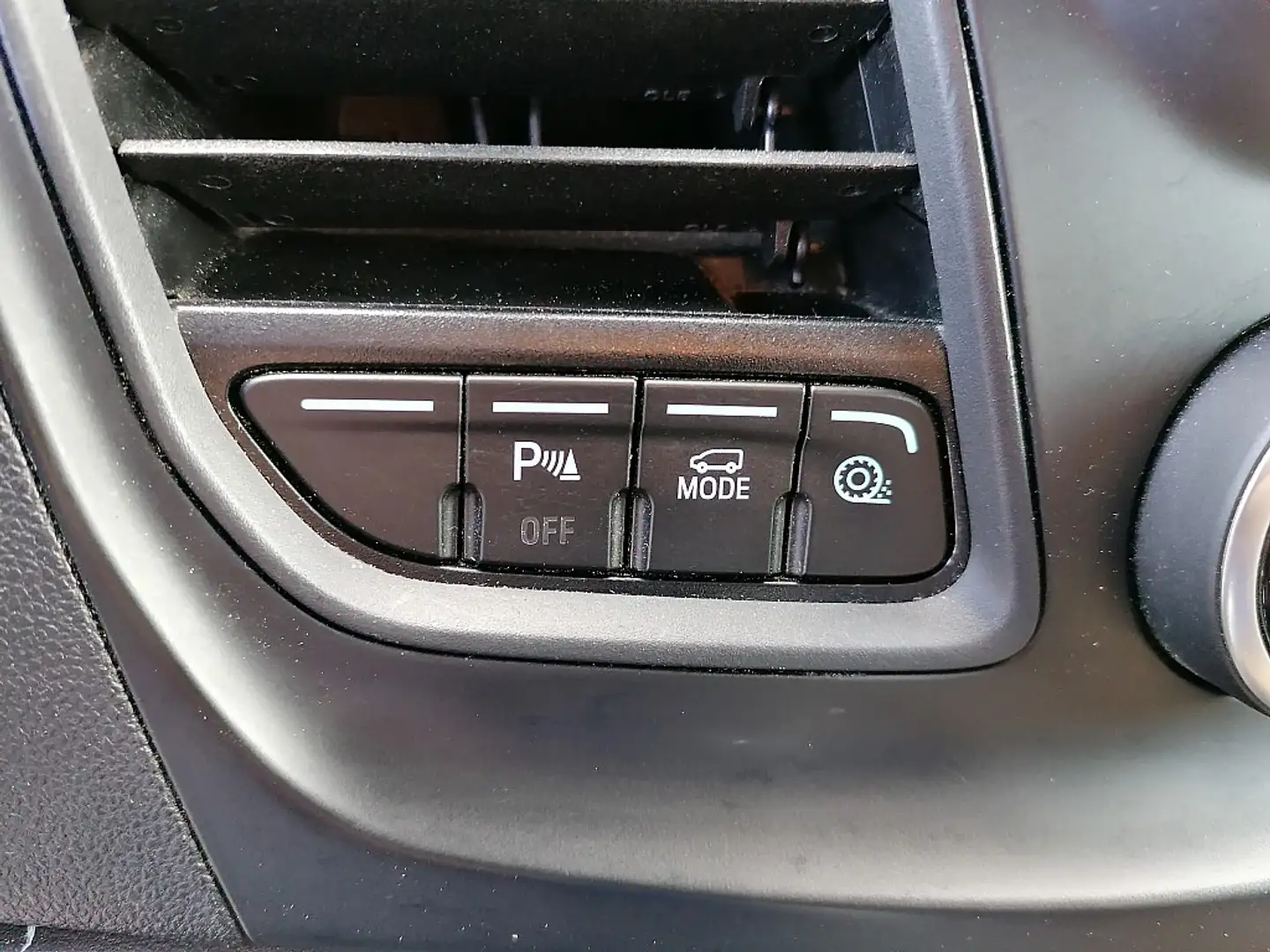 Vehicle image, number 14