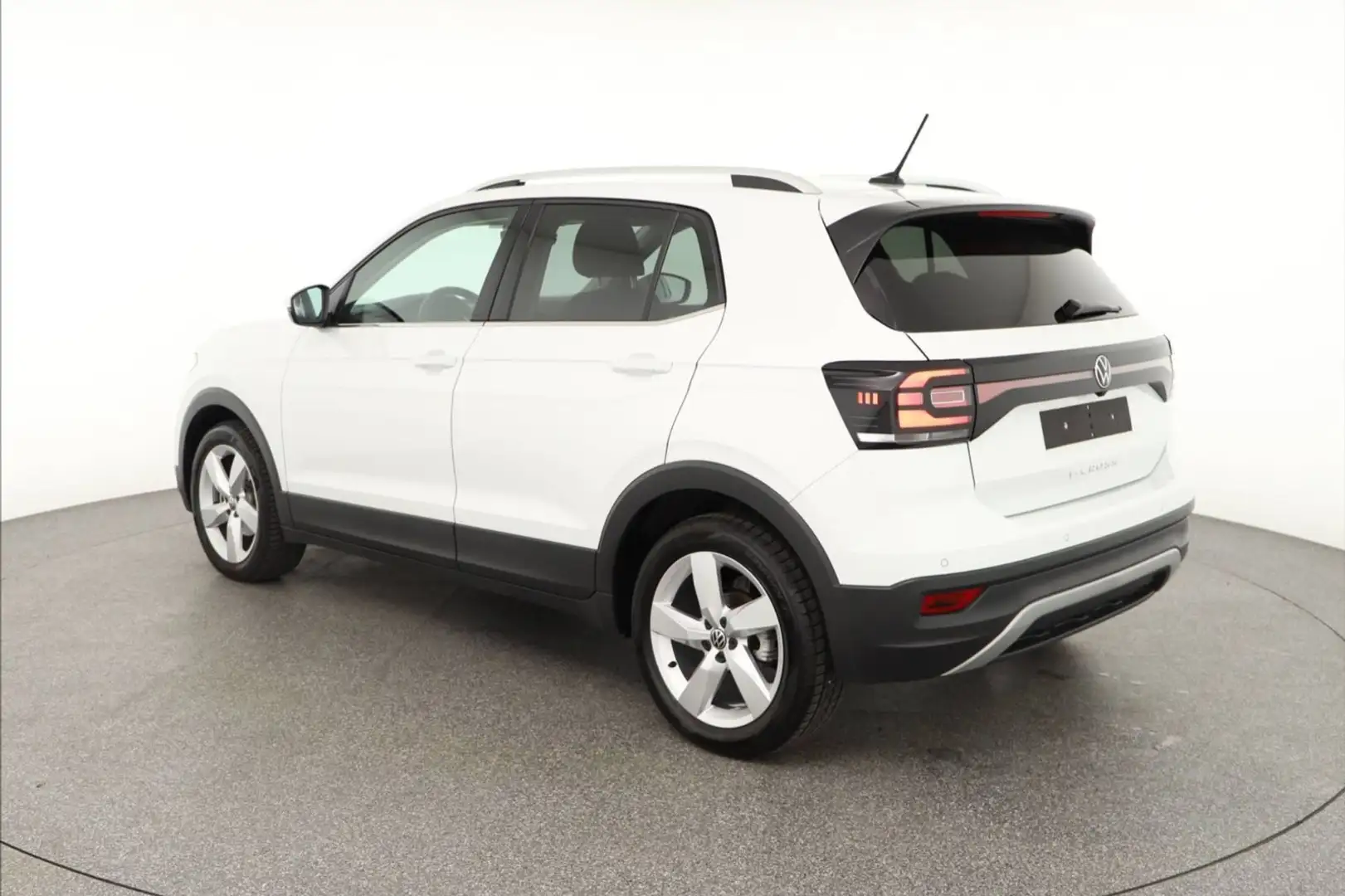 Vehicle image, number 3