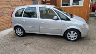 Vehicle image thumbnail, number 3