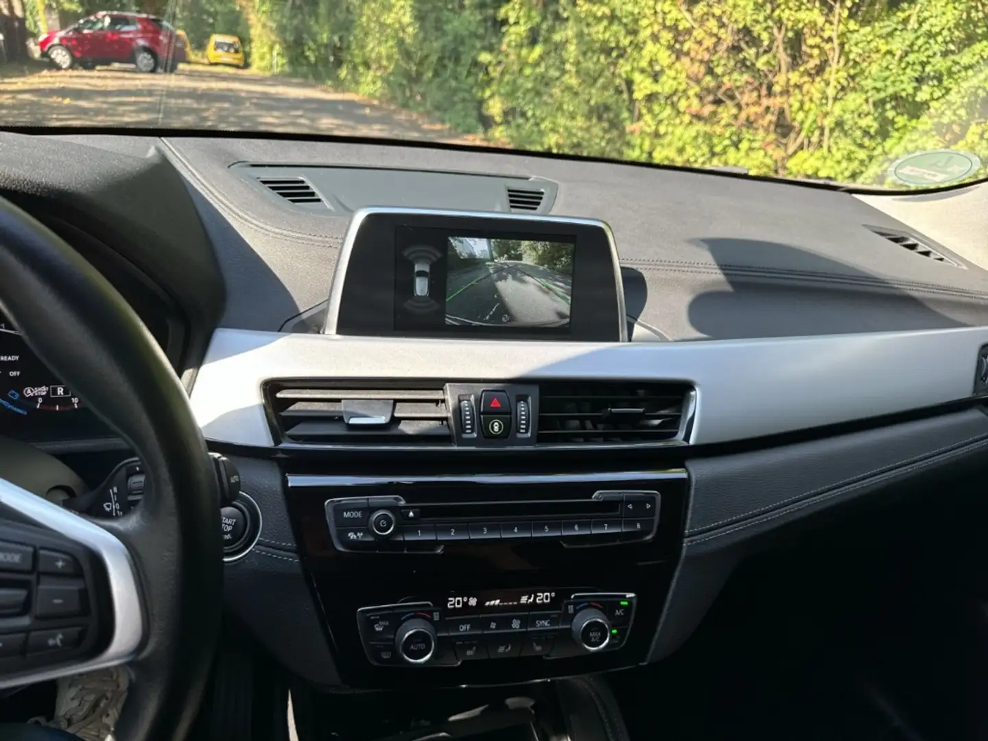 Vehicle image, number 16