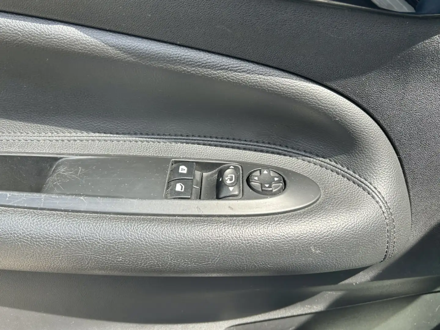 Vehicle image, number 20