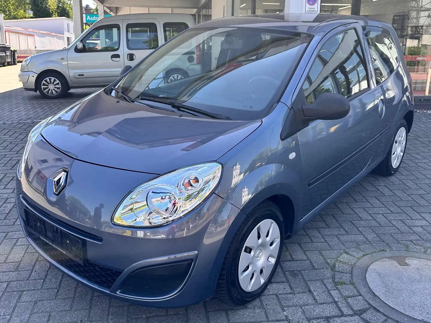 Vehicle image, number 1