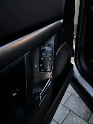 Vehicle image thumbnail, number 20