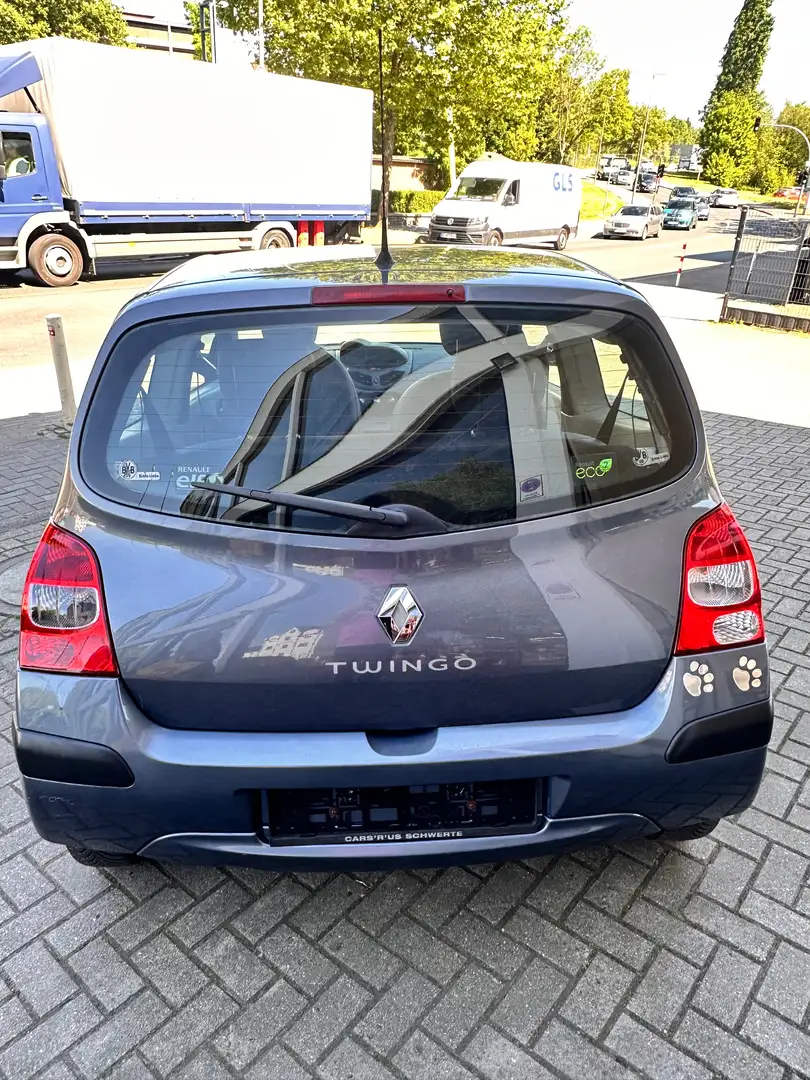 Vehicle image, number 17