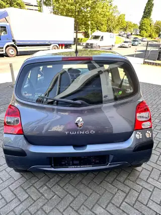 Vehicle image thumbnail, number 17