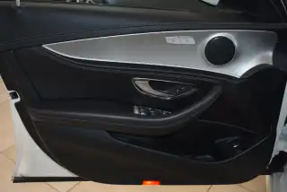 Vehicle image thumbnail, number 13