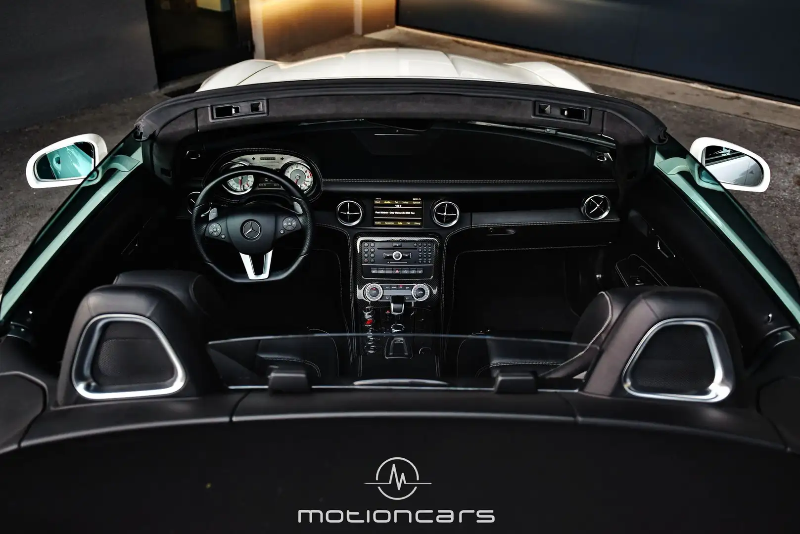 Vehicle image, number 45