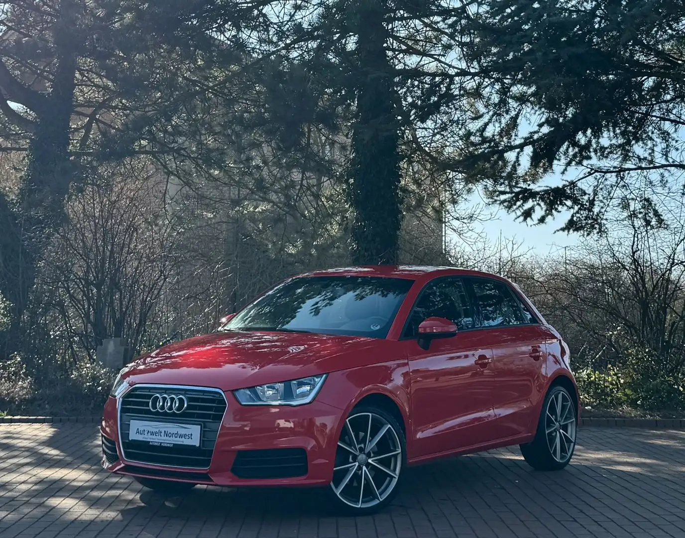Vehicle image, number 1