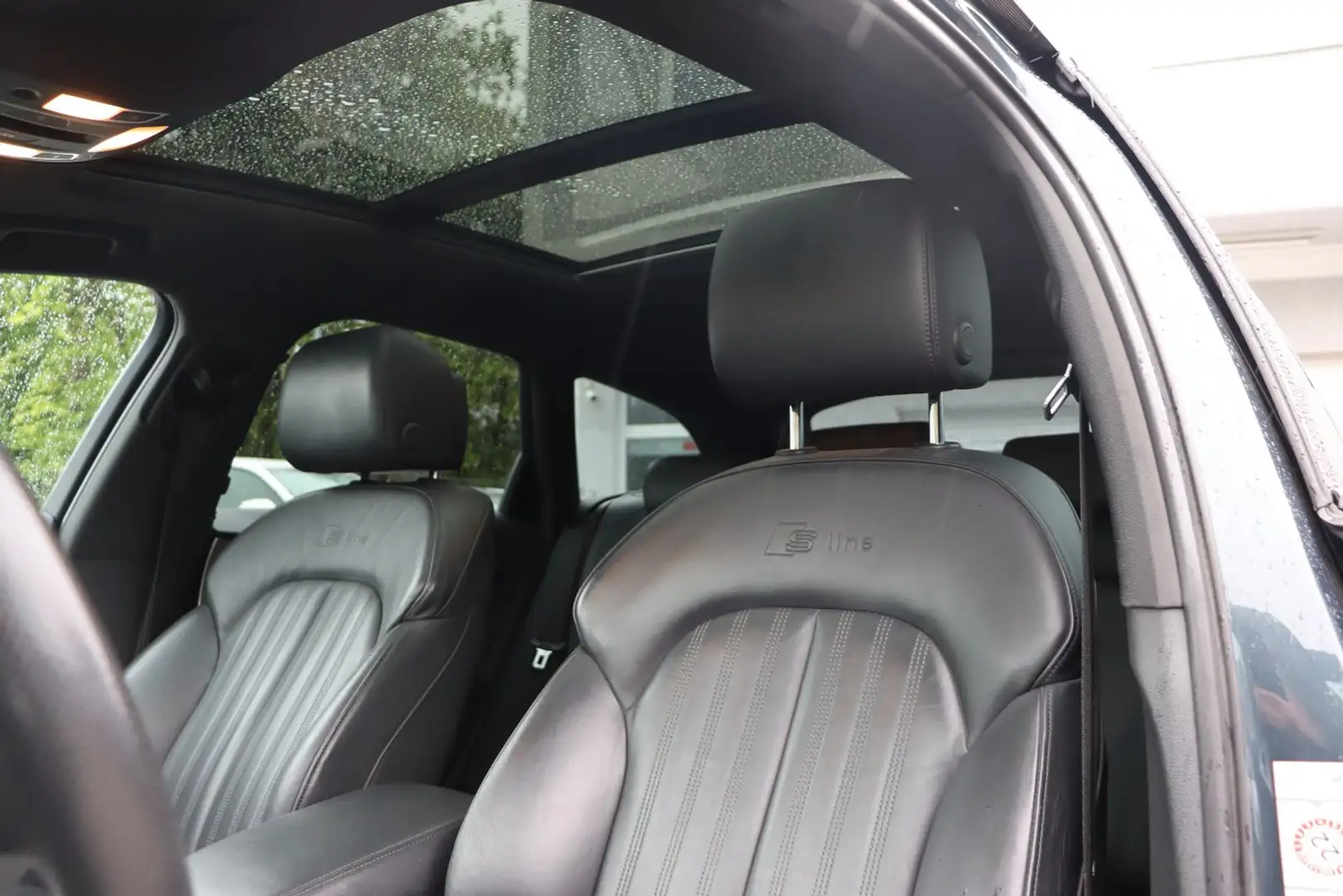 Vehicle image, number 6