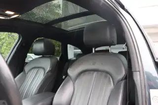 Vehicle image thumbnail, number 6