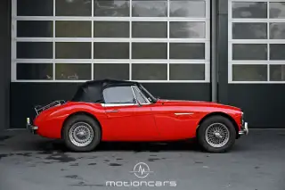 Vehicle image thumbnail, number 5