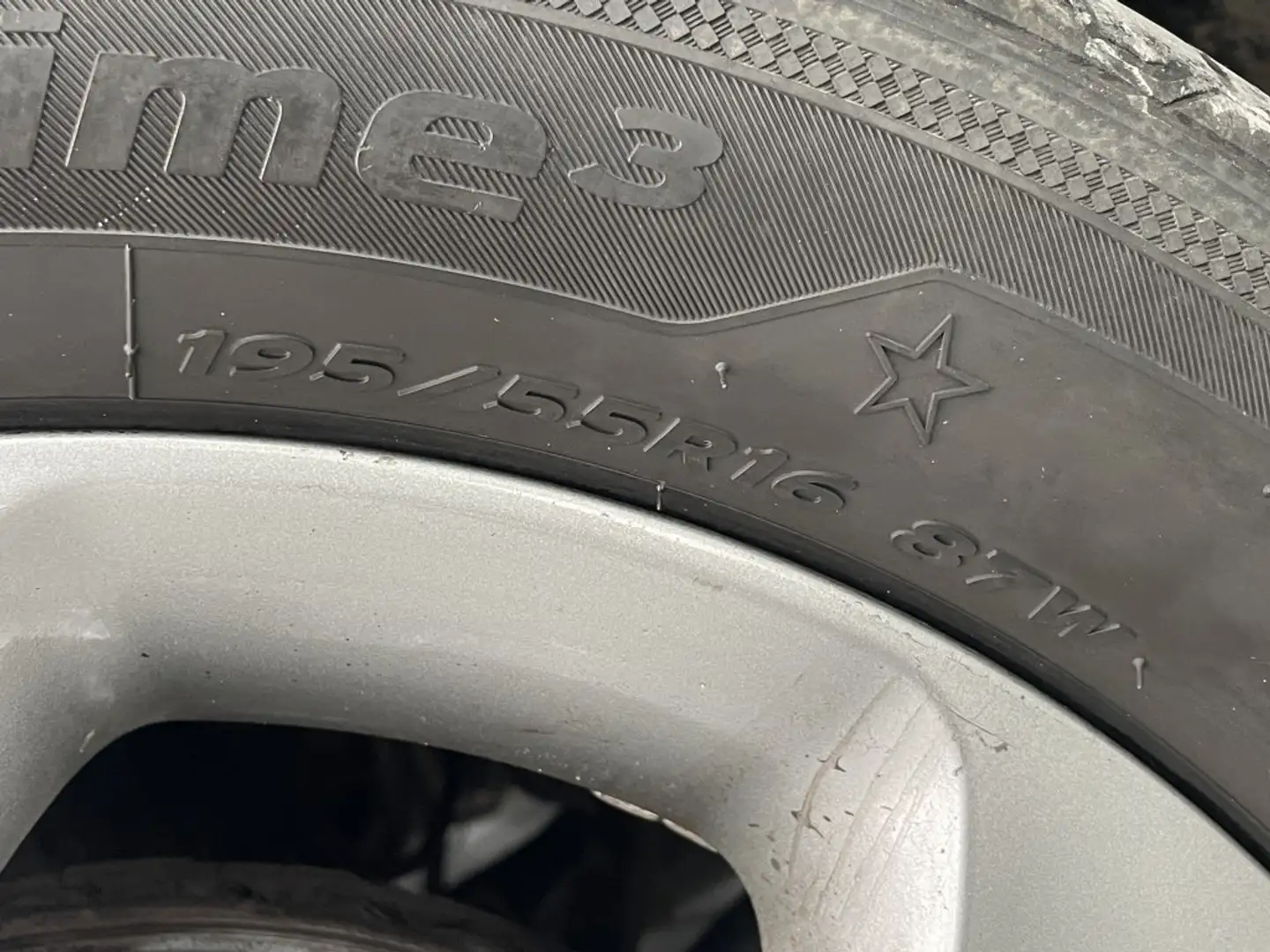 Vehicle image, number 5
