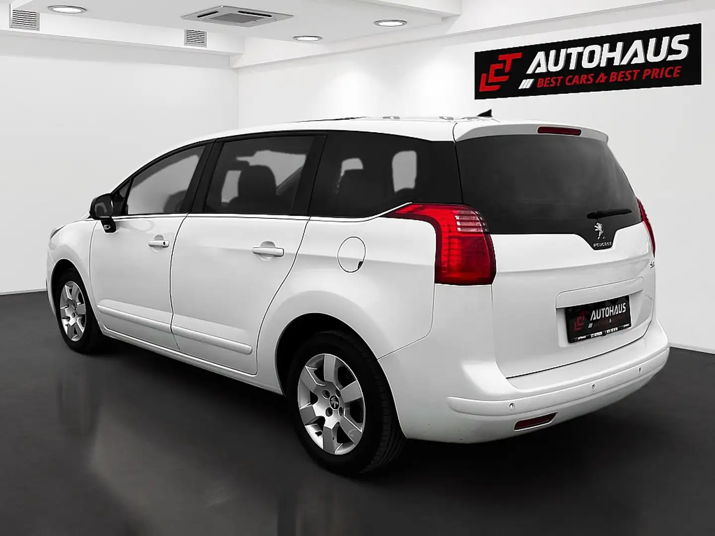 Vehicle image, number 3