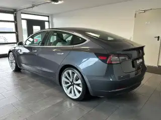 Vehicle image thumbnail, number 5
