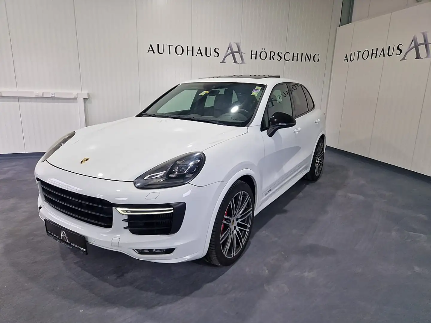Vehicle image, number 3
