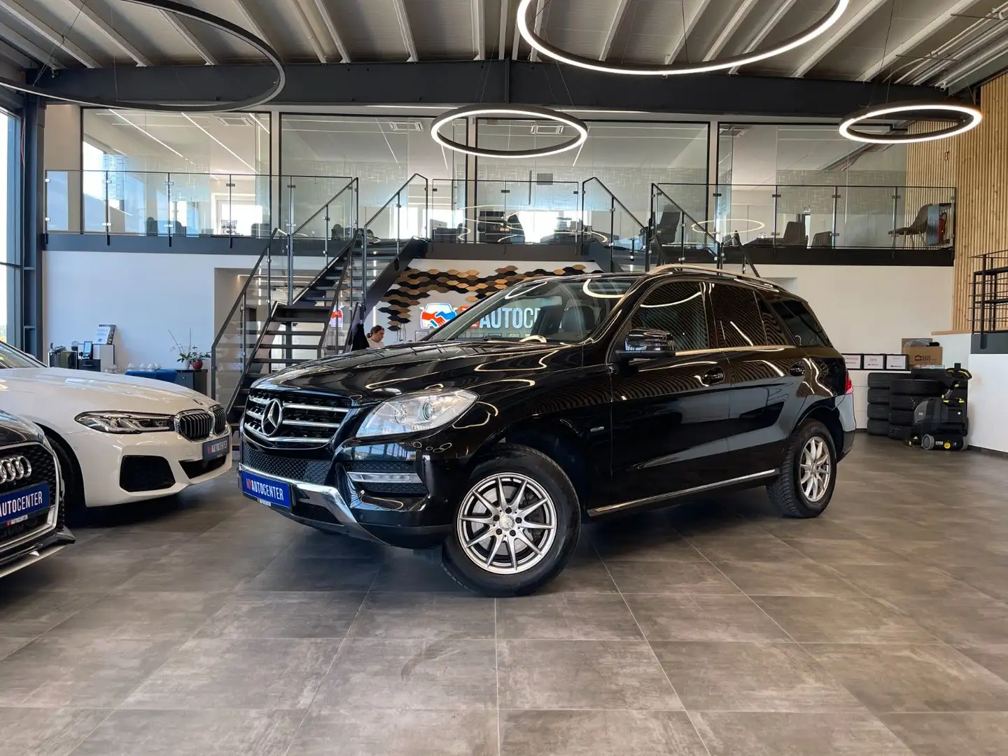 Vehicle image, number 1