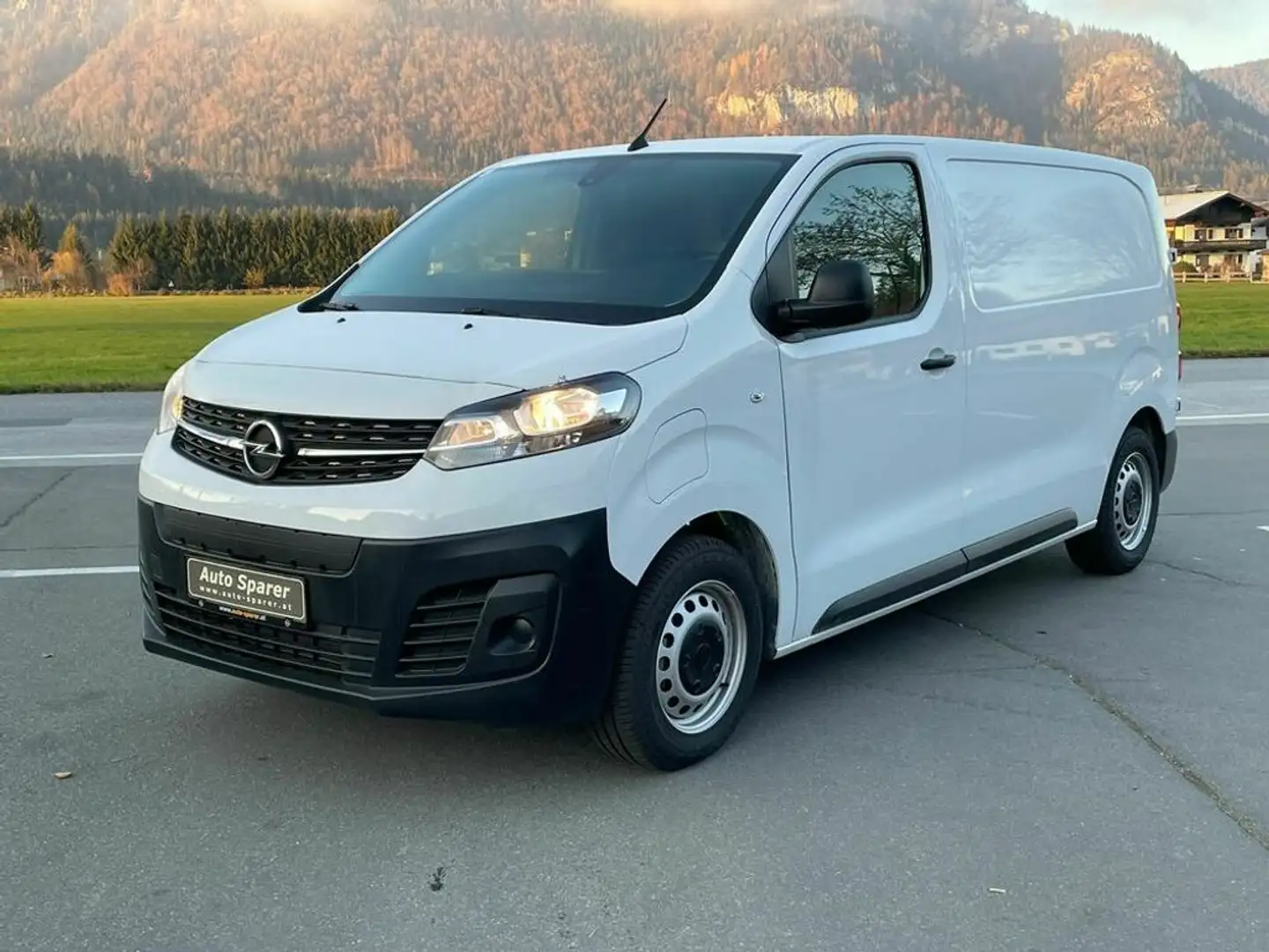 Vehicle image, number 1