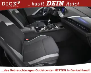 Vehicle image thumbnail, number 12