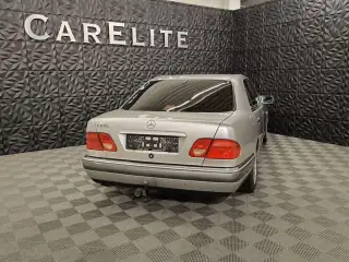 Vehicle image thumbnail, number 10
