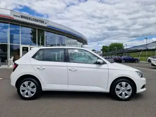 Vehicle image thumbnail, number 12