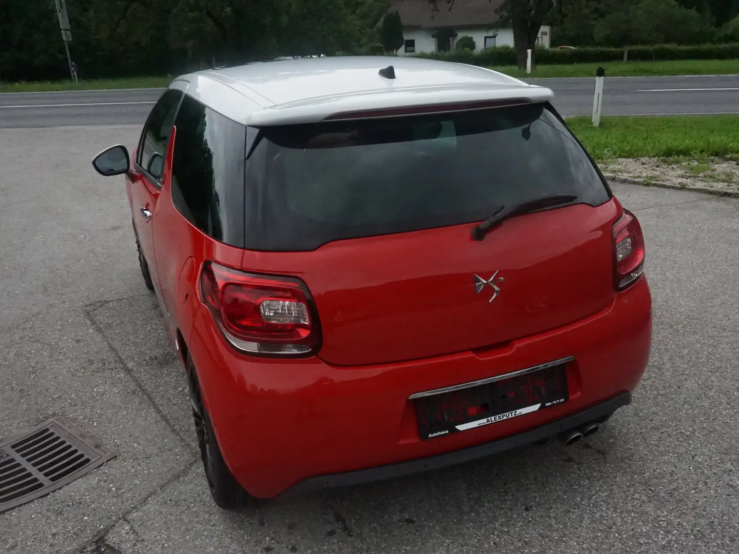 Vehicle image, number 7