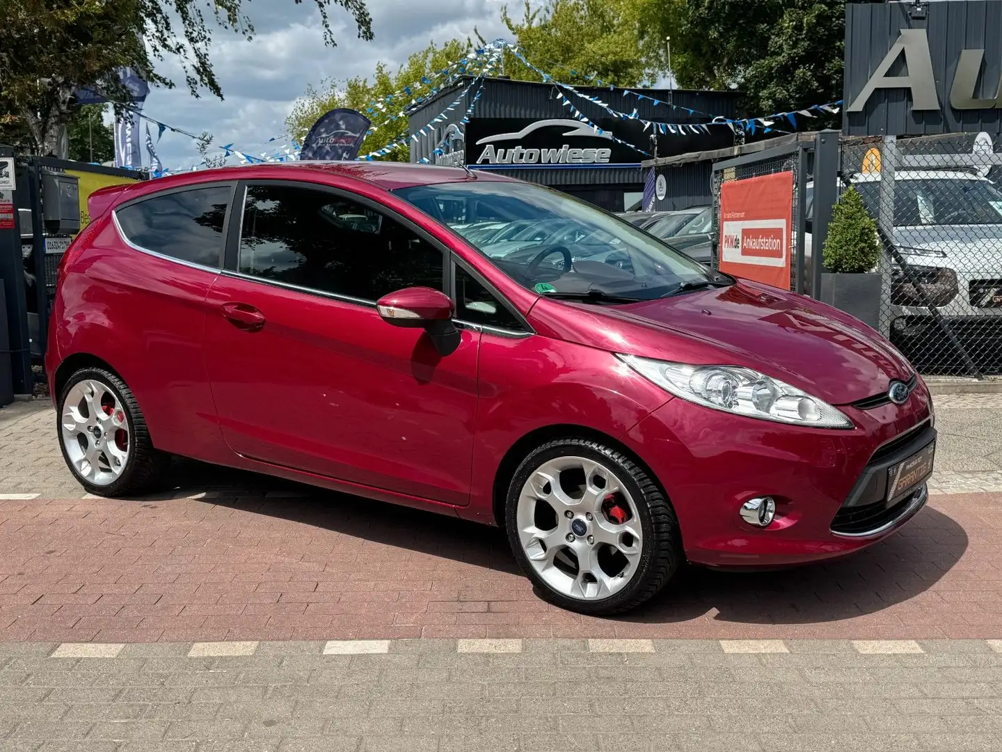 Vehicle image, number 1