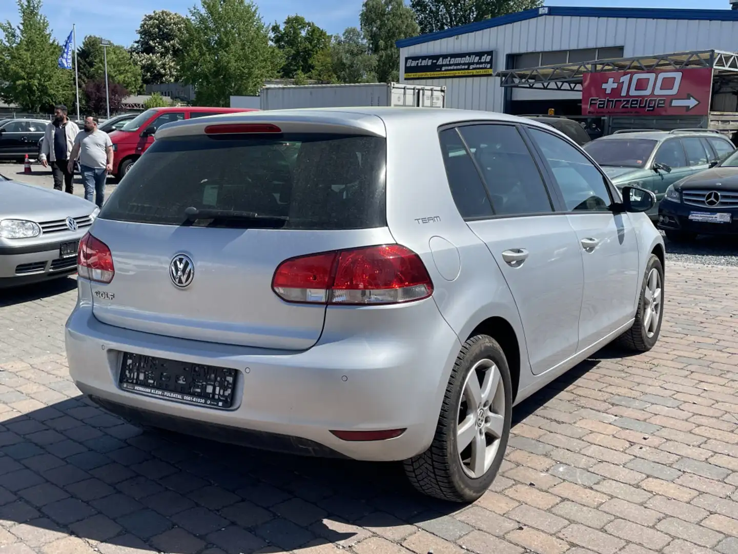 Vehicle image, number 6