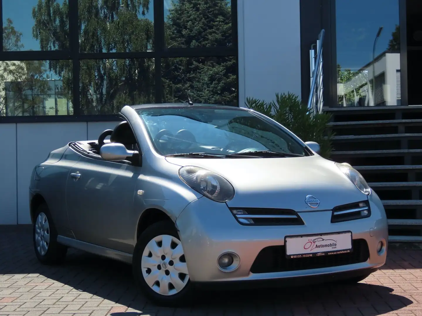 Vehicle image, number 2