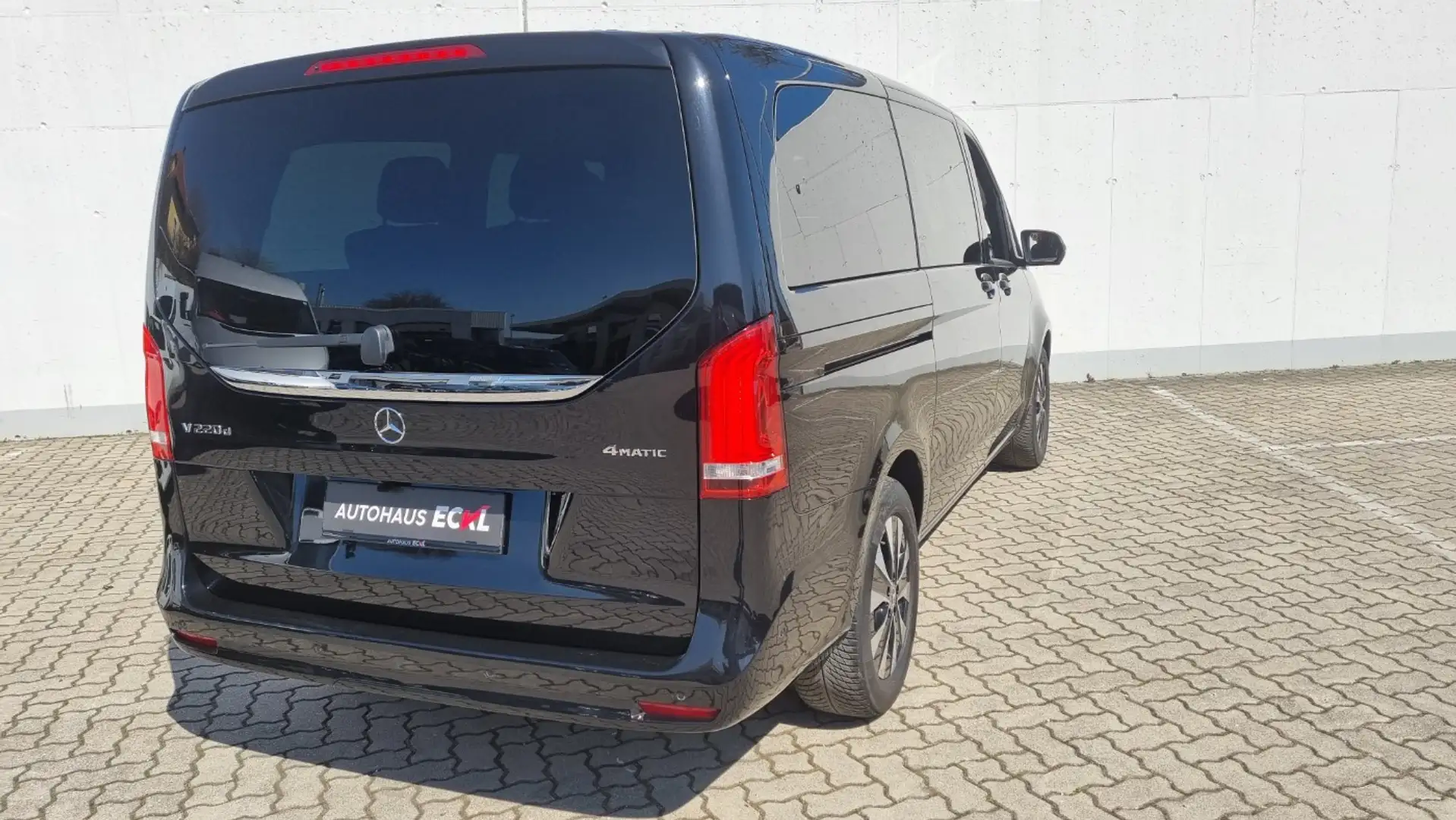 Vehicle image, number 7