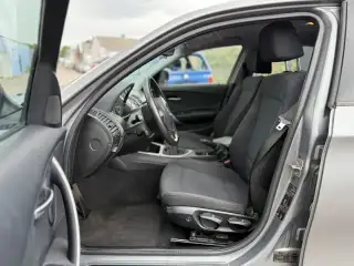 Vehicle image thumbnail, number 7