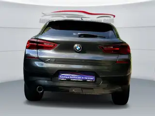 Vehicle image thumbnail, number 4