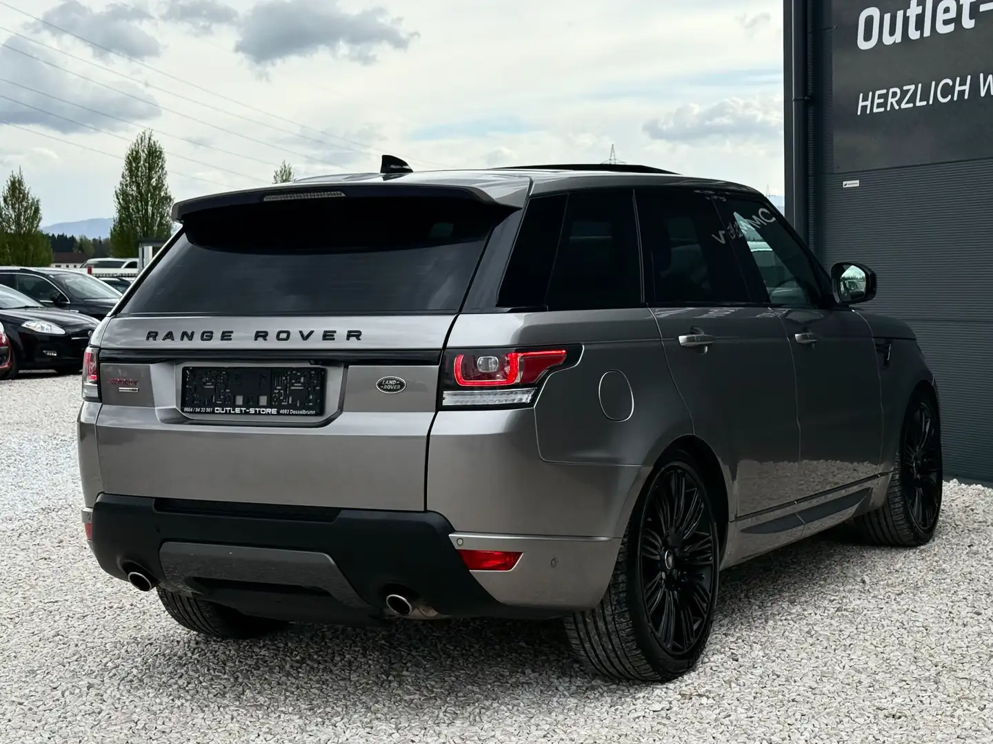Vehicle image, number 9