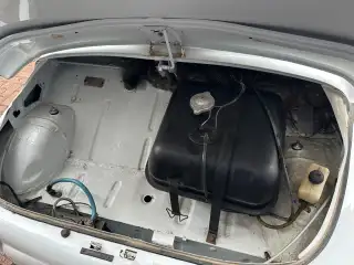 Vehicle image thumbnail, number 8
