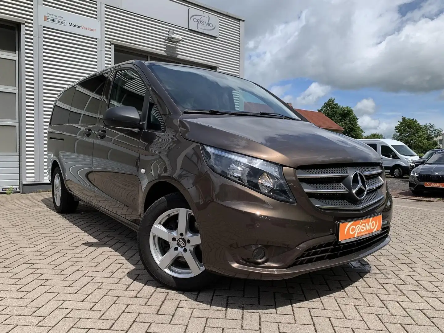 Vehicle image, number 3