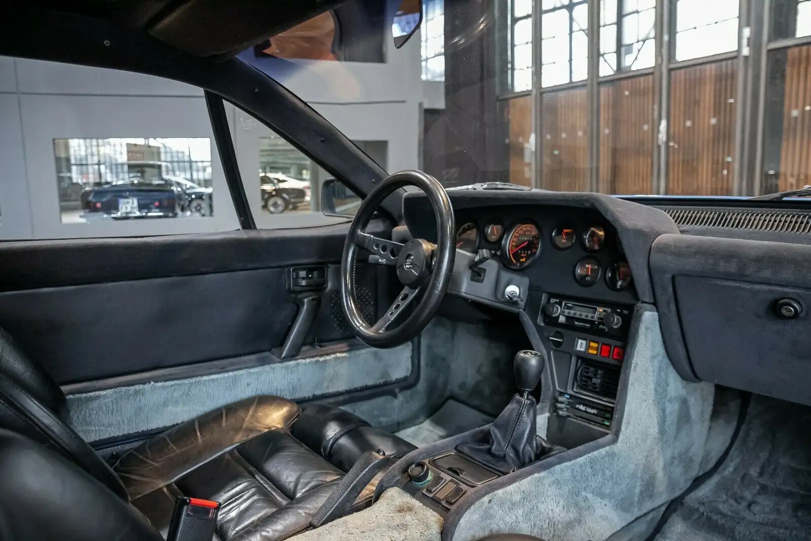 Vehicle image, number 5