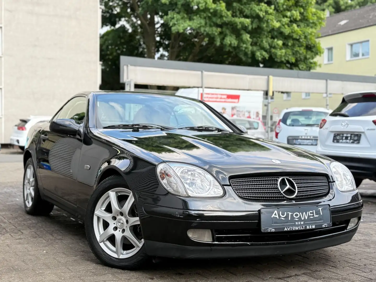 Vehicle image, number 4