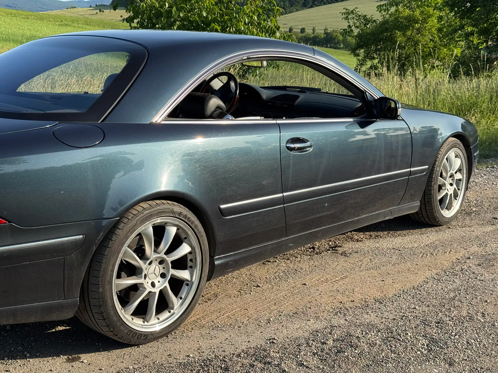 Vehicle image, number 6