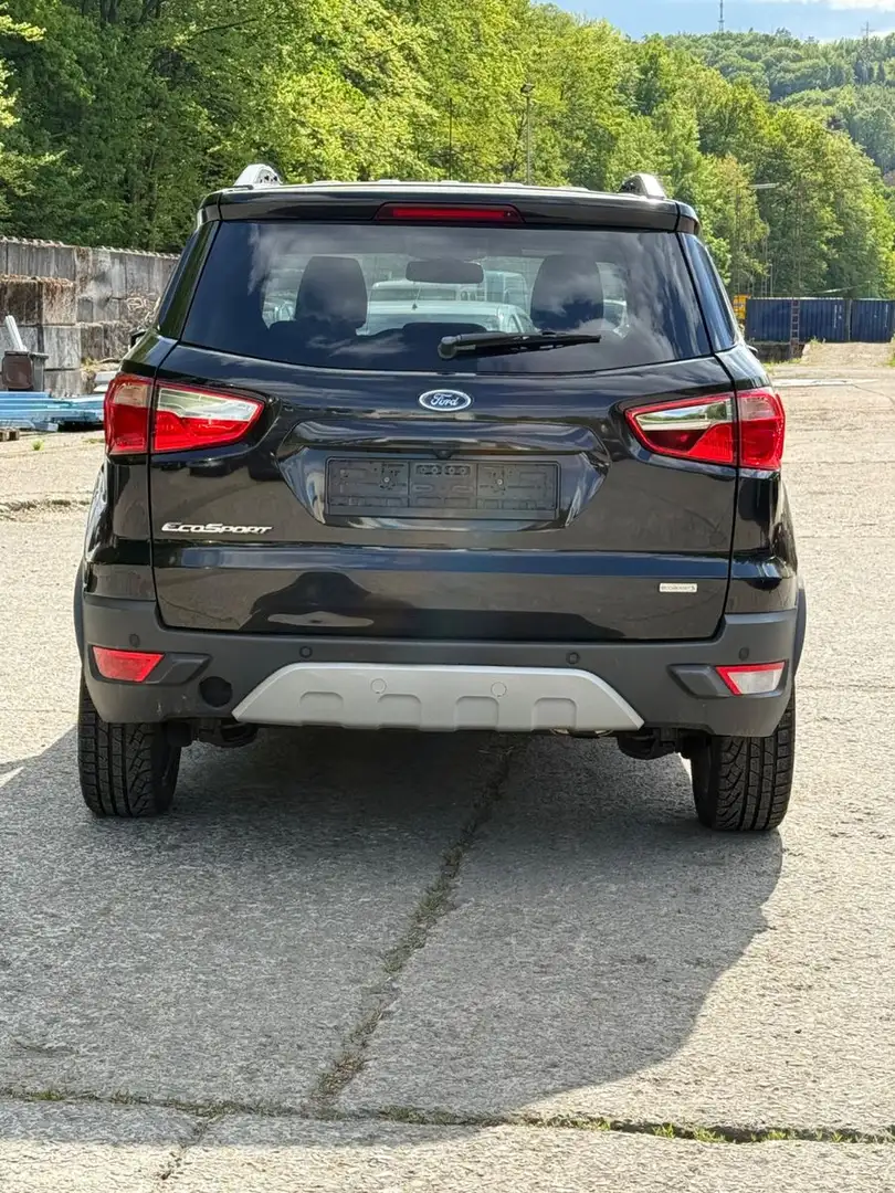 Vehicle image, number 4