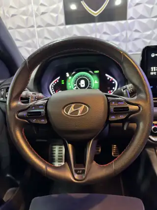 Vehicle image thumbnail, number 9