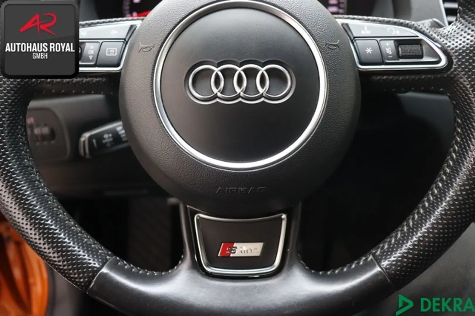 Vehicle image, number 14