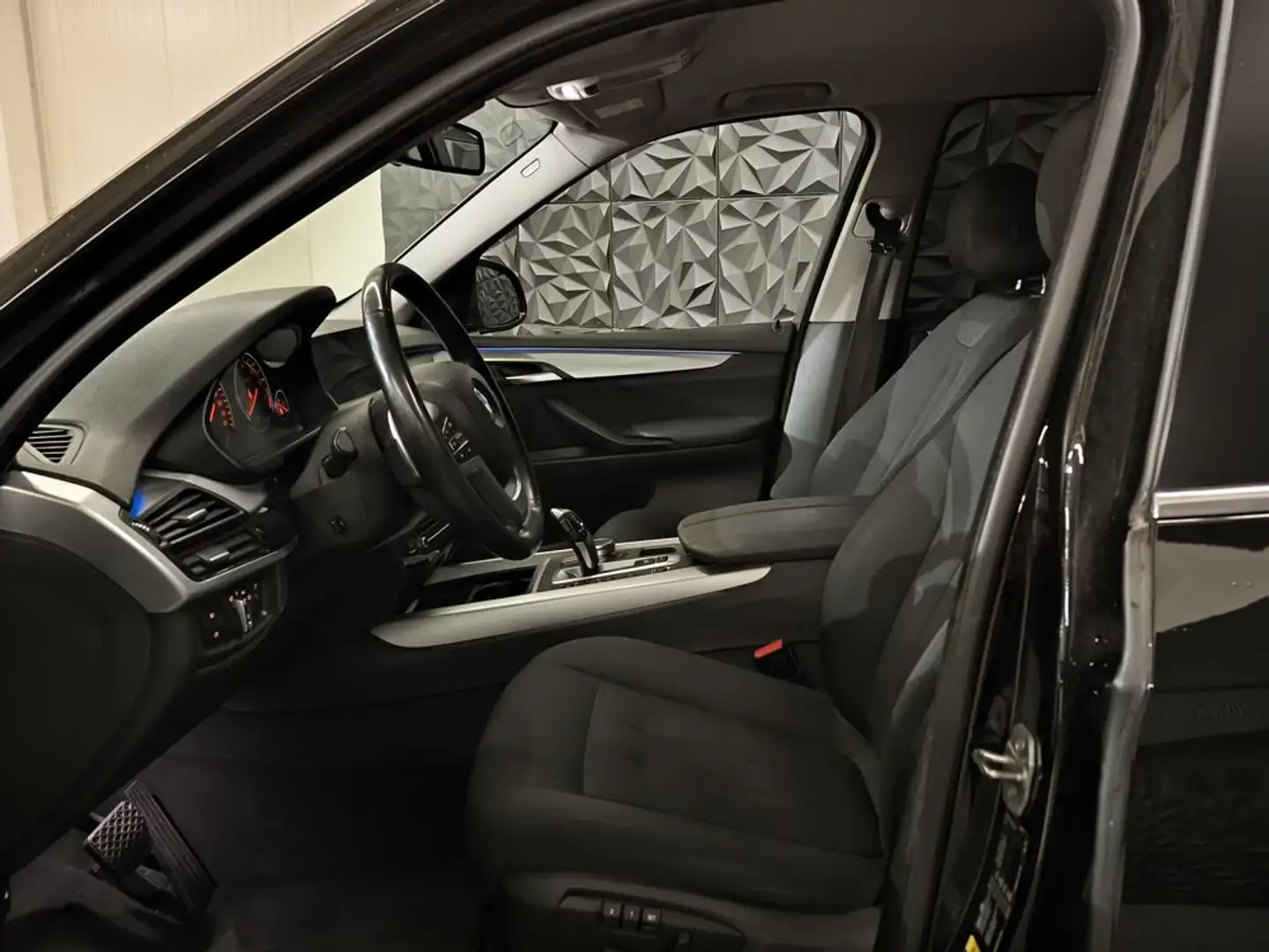 Vehicle image, number 5