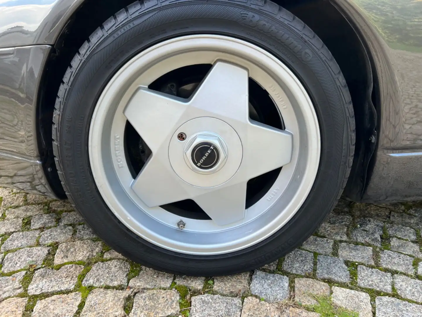 Vehicle image, number 10